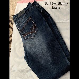 Dazzled back pockets